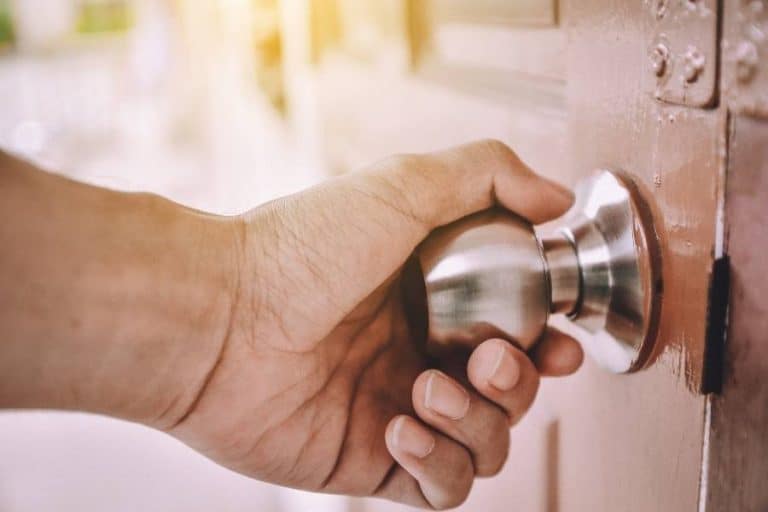 Doorknob Won’t Turn? 7 Ways to Get It Unstuck Home Repair Geek