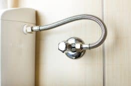 How to Fix a Toilet Supply Line Leaking [3 Easy Steps] | Home Repair Geek